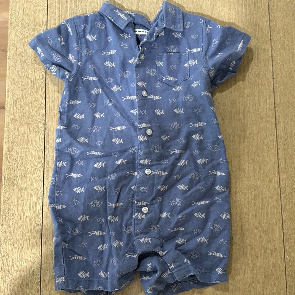 Janie and Jack short sleeve collared fish onsie. 6-12m. No stains or damage